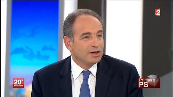 Dans le journal de 20 heures, Jean-François Copé se plaint de l'omniprésence émdiatique du PS.