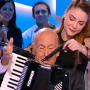 Zapping : Valéry Giscard d'Estaing joue de l'accordéon au "Grand Journal"