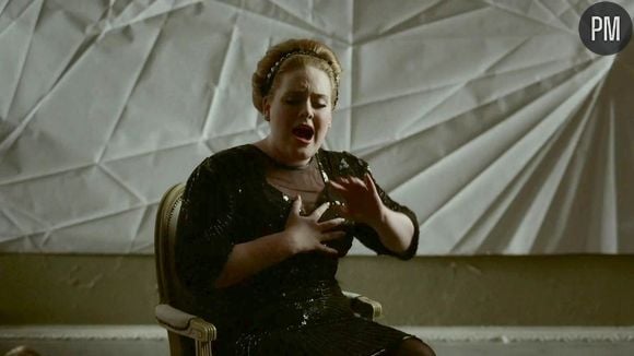 Adele dans le clip de "Rolling in the Deep"