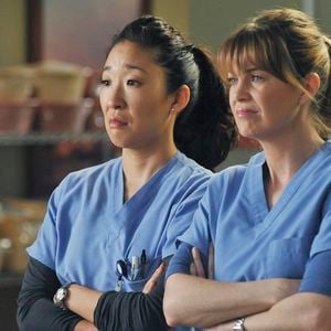 Sandra Oh et Ellen Pompeo dans "Grey's Anatomy"