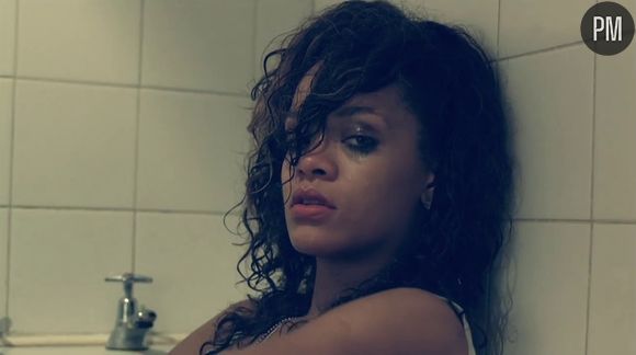 Rihanna dans le clip de "We Found Love"