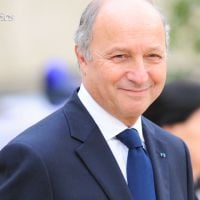 Laurent Fabius appelle Europe 1 en direct pour corriger une information