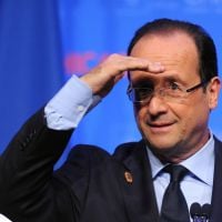 François Hollande demande à ses ministres de ne pas abuser des réseaux sociaux