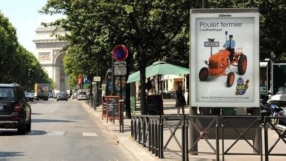 Une nouvelle publicité pour les poulets Loué fait polémique auprès des policiers