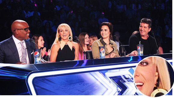 "The X Factor" US : Britney Spears est-elle aidée d'une oreillette ?