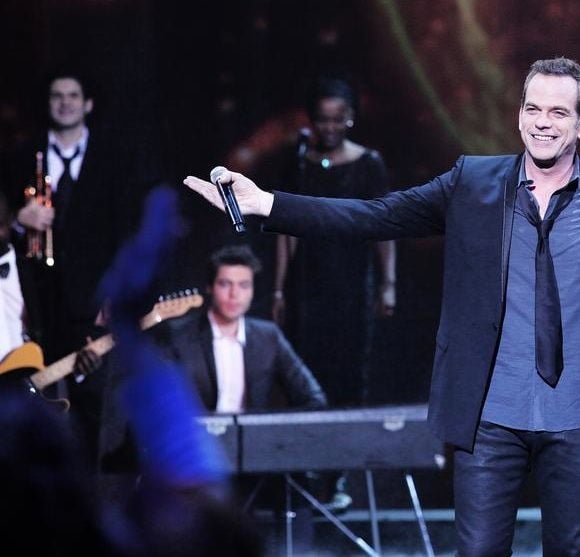 Garou sur le plateau de "La chanson de l'année" 2012 sur TF1