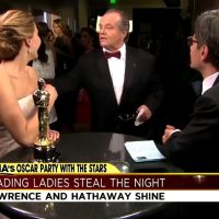 Oscars 2013 : l'interview surréaliste de Jennifer Lawrence, interrompue par Jack Nicholson