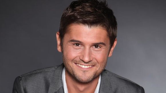 Christophe Beaugrand arrive à la matinale de Virgin Radio