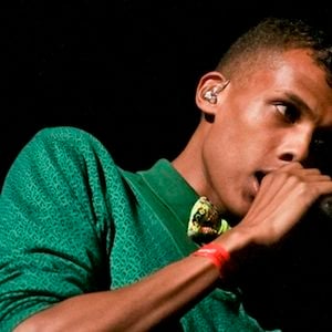 "Papaoutai" de Stromae passe en tête du top singles