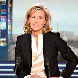 Marie Bernard écrit la biographie de Claire Chazal