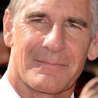 "NCIS" : Scott Bakula et Zoe McLellan, héros du spin-off à la Nouvelle Orléans