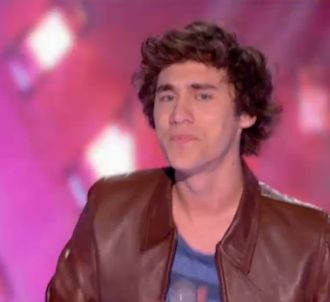 Mathieu chante un medley de One Direction dans 'Nouvelle...
