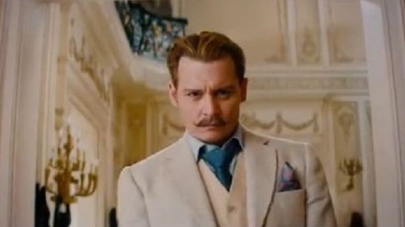 Bande-annonce : Johnny Depp en gentleman un peu gauche dans "Mortdecaï"