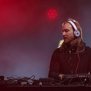 David Guetta dévoile "Dangerous"