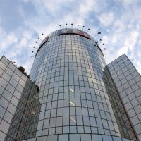 "Dropped" sur TF1 : Camille Muffat, Alexis Vastine et Florence Arthaud tués dans l'accident