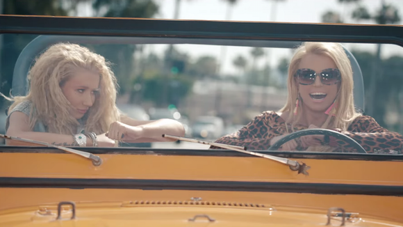 Britney Spears et Iggy Azalea dévoilent le clip de "Pretty Girls"