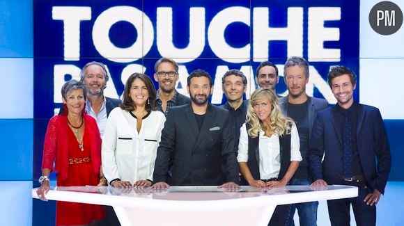 Cyril Hanouna et l'équipe de "Touche pas à mon poste".