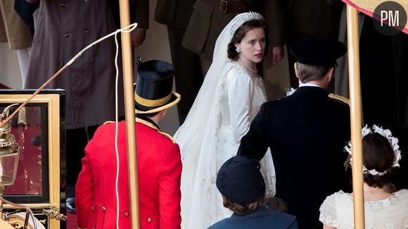 Claire Foy en reine Elizabeth II sur le tournage de "The Crown"