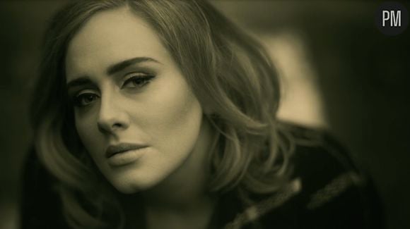 Adele dans le clip "Hello" réalisé par Xavier Dolan