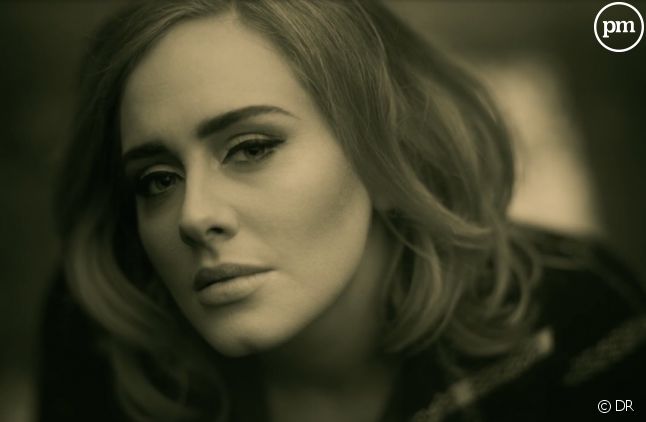 Adele dans le clip "Hello" réalisé par Xavier Dolan