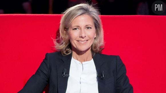 Claire Chazal, sur le plateau de France 3.