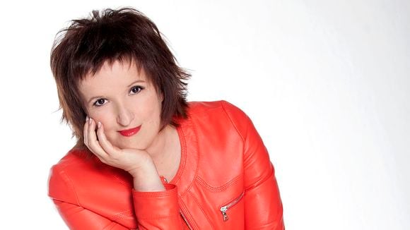 "Ca pique, mais c'est bon" : Anne Roumanoff promet "un concentré anti-déprime" sur Europe 1