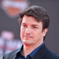 "Modern Family" : Nathan Fillion ("Castle") rejoint le cast de la saison 8