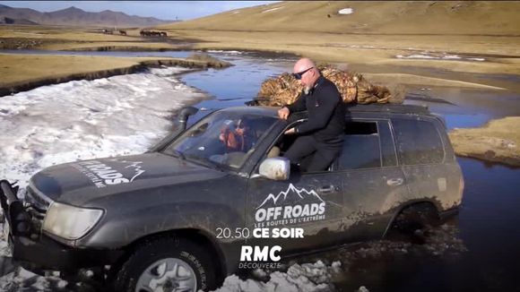 "Off Roads, les routes de l'extrême" : Laury Thilleman arrive sur RMC Découverte ce soir