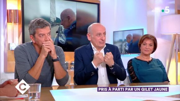 Jean-Michel Aphatie dans "C à vous"