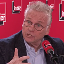 "Radio Nostalgie Socialiste" : Quand Daniel Cohn-Bendit rebaptise France Inter et agace Léa Salamé