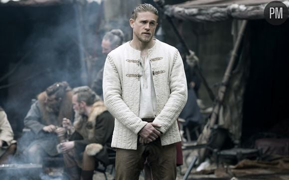 Charlie Hunnam dans "Le Roi Arthur : la légende d'Excalibur"