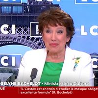 "C'est ma force" : Roselyne Bachelot assume son passage aux "Grosses Têtes"