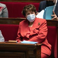 Positive à la Covid-19, Roselyne Bachelot hospitalisée