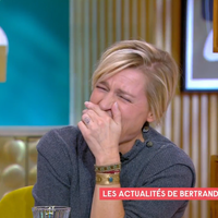 "C à vous" : Bertrand Chameroy fait pleurer de rire Anne-Elisabeth Lemoine après un pépin technique