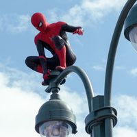 Box-office US : Le phénomène "Spider-Man" continue, début poussif pour "Matrix", "Encanto" dévisse