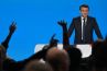 &quot;Soyons sérieux&quot; : Emmanuel Macron justifie son choix de ne pas débattre avec les candidats avant le 1er tour