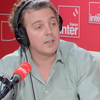 "L'arche de Noé de l'intelligence" : Alex Vizorek dézingue "Touche pas à mon poste"