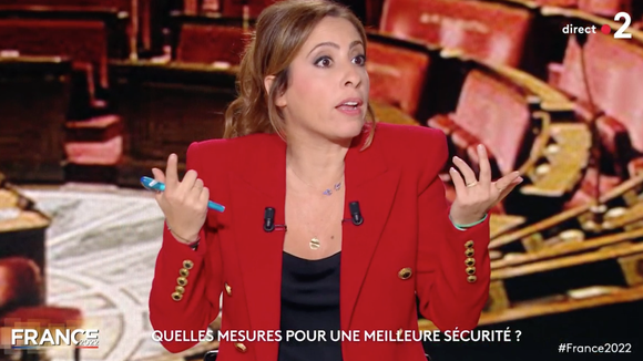 "Même nous, on ne comprend rien !" : Léa Salamé rappelle à l'ordre les candidats dans "France 2022"