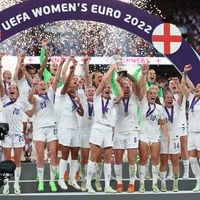 Audiences dimanche : La finale de l'Euro féminin de foot bien suivie, le Tour de France féminin cartonne sur France 3