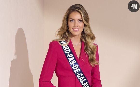 Agathe Cauet, Miss Nord-Pas-de-Calais, candidate au titre de "Miss France 2023".