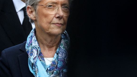 Elisabeth Borne réclame le retrait de certains extraits d'une biographie écrite par la journaliste Bérengère Bonte