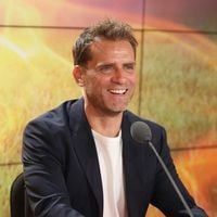 Audiences radio, le match des soirées : Jérôme Rothen réussit sa fin de saison sur RMC, Laurence Ferrari en repli sur Europe 1