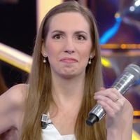 Coralie absente des Masters de "N'oubliez pas les paroles" : Pourquoi la maestro ne veut plus apparaître sur France 2 ?