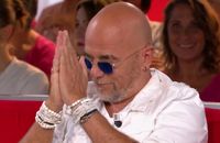 "Daniel Lévi est toujours là avec nous" : Pascal Obispo très ému en évoquant le retour des "Dix commandements" dans "Vivement dimanche" sur France 3