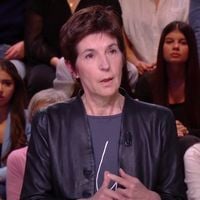 "C'est une gifle" : Christine Angot dénonce la Légion d'honneur remise à Thierry Ardisson