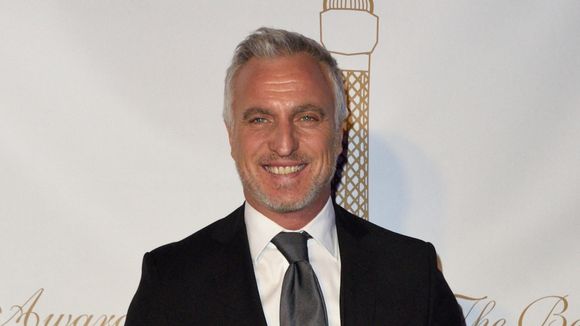 "Une vraie famille ça se serre les coudes" : David Ginola évincé du groupe M6, l'animateur règle ses comptes avec la chaîne