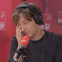 "Ils ont cassé les écrans" : Thomas Mars (Phoenix) se confie sur l'envahissement de la scène pendant la cérémonie de clôture des JO de Paris 2024