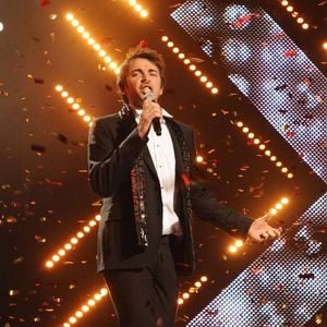 Sébastien Agius lors de la finale de "X-Factor" sur W9