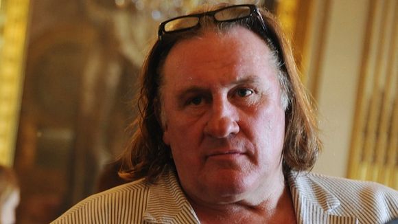 Gérard Depardieu voulait "nettoyer" après avoir uriné dans un avion