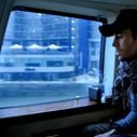 Clip : La vie d'Enrique Iglesias en tournée dans "I Like How It Feels"